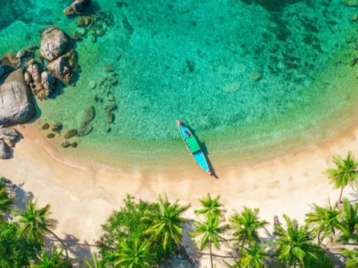 image for article 12 Hidden Beaches in Southeast Asia