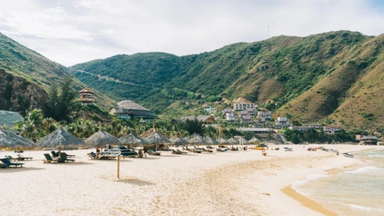 12 Hidden Beaches in Southeast Asia You must visit