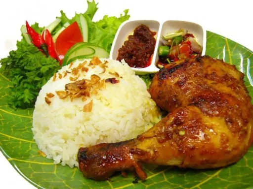 Image for article 10 Halal Places to Eat in Orchard Under SGD 10