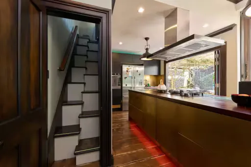 Image for article 8 Best Airbnb Stays in Wellington, New Zealand 2026