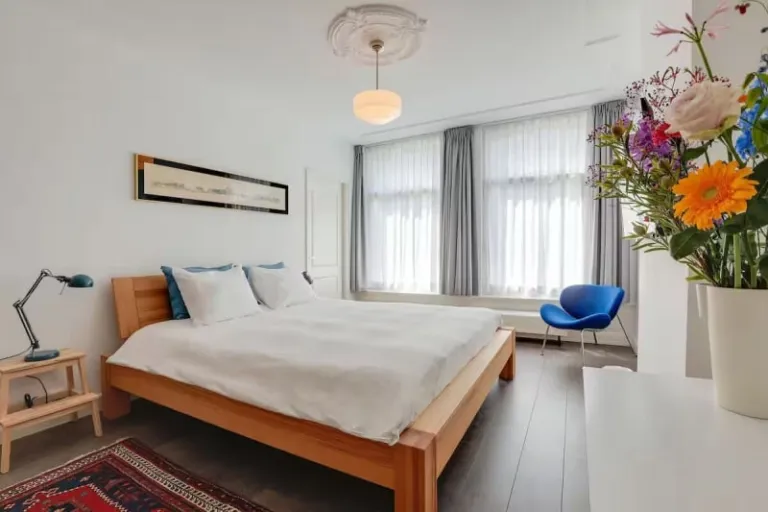 central Airbnbs in Jordaan