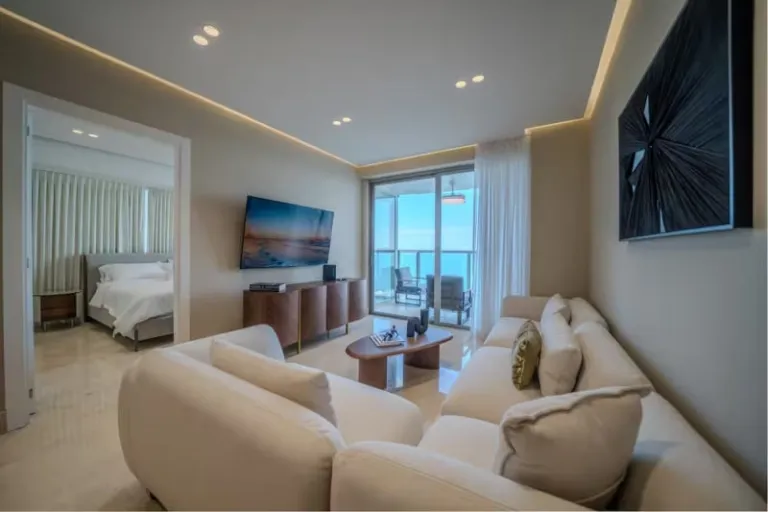 Luxury Airbnb Panama City 