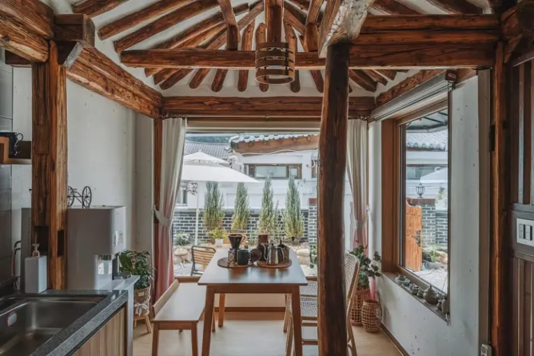 Jeonju Hanok village Airbnb 