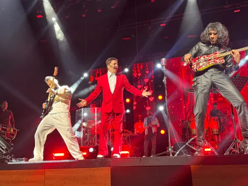 Image for article Bollywood’s Sukhwinder Singh Puts the ‘Sing’ in His Singapore Concert