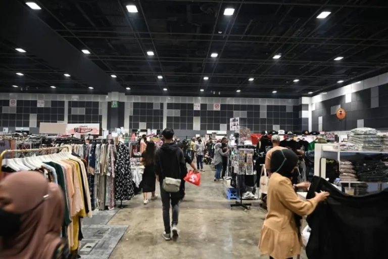 weekend markets in Singapore