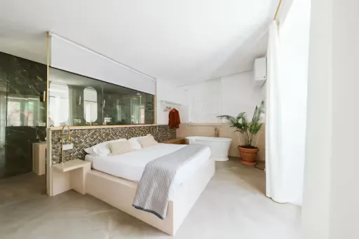 Image for article Best Airbnb stays in Vernazza Cinque Terre in Italy to Book in 2026