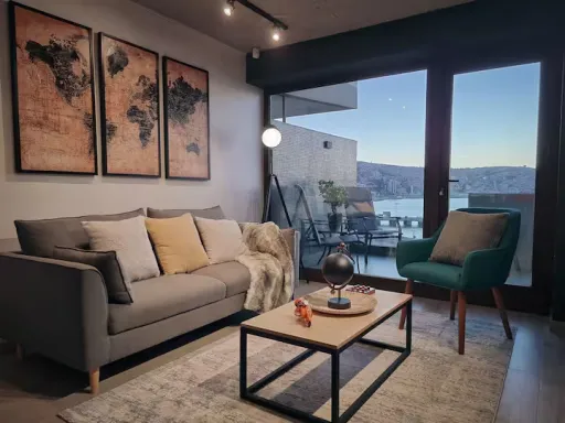Image for article 8 Best Airbnbs in Valparaíso, Chile with Harbor Views 2026