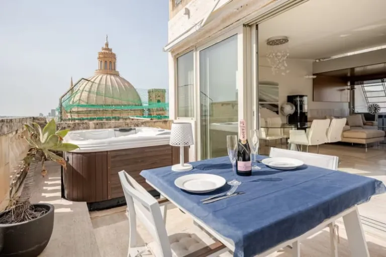 Airbnb Valletta 