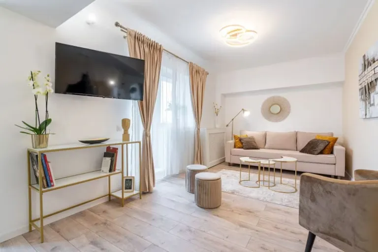 Airbnb Bucharest Old Town 