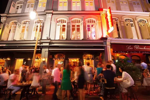 Image for article Chinatown Singapore for First-Timers: Must-Sees, Best Bites, and Where to Stay