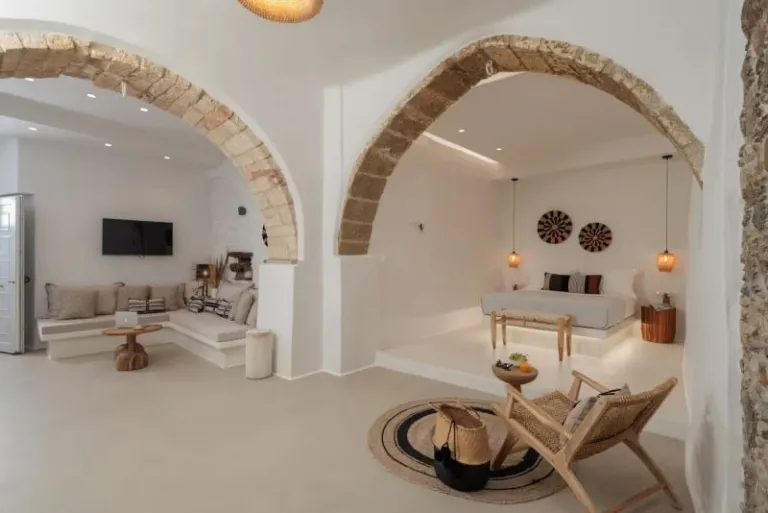 historic cycladic Airbnb stays in Naxos