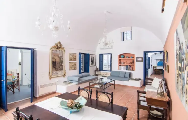 Airbnb Fira Santorini 