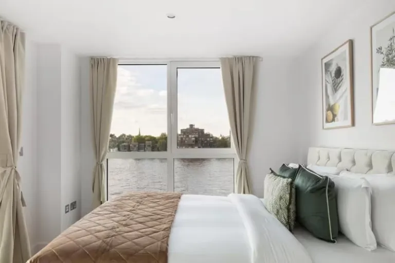 Airbnb London fireworks views 