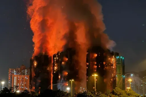 Image for article Hong Kong Tai Po Fire Leaves 44 dead, Over Two Hundred Missing