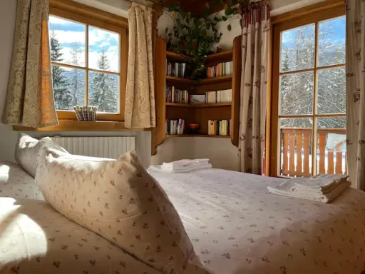 Image for article 6 Best Airbnb Stays in Cortina d’Ampezzo, Italy for Dolomite Adventures