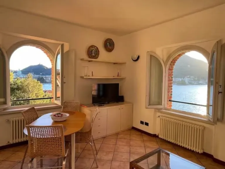 Airbnb stays in Lake Como