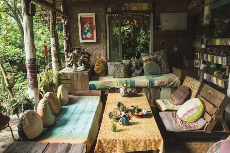 Airbnbs in Pai to connect with nature