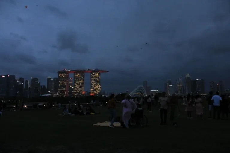 marina barrage