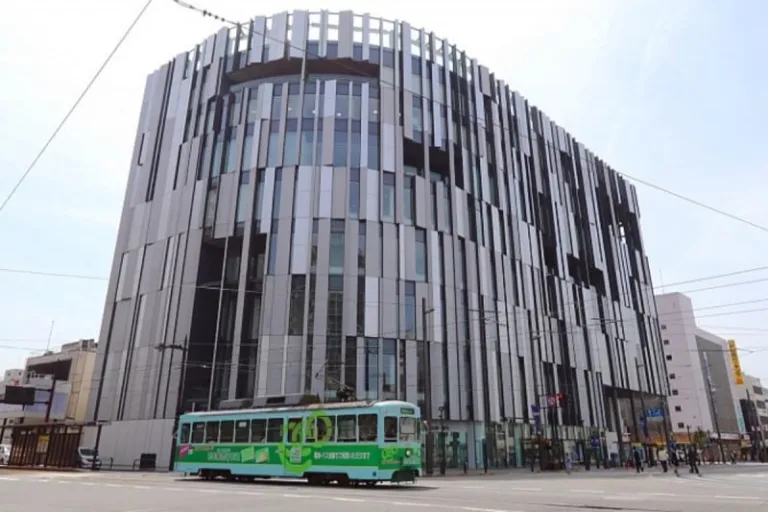 Toyama Glass Art Museum