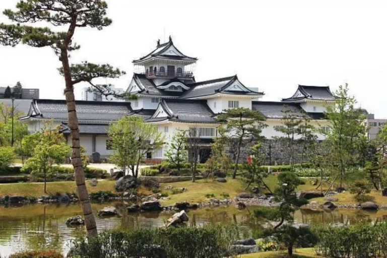 Toyama Castle Park