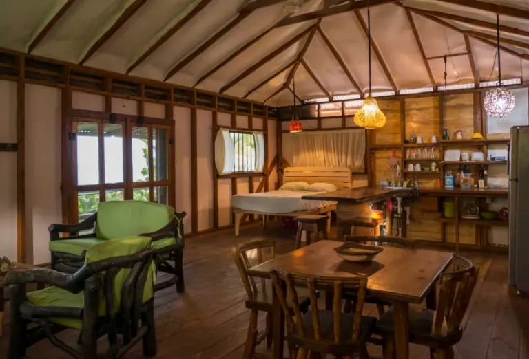 Airbnb Little Corn Island 