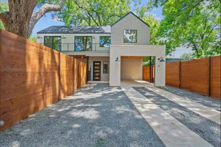 modern Airbnb Stays in Austin