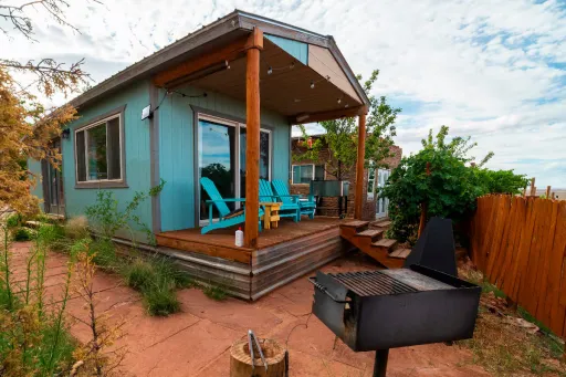 Image for article 6 Best Airbnb Stays in Monument Valley, Utah for Iconic Views