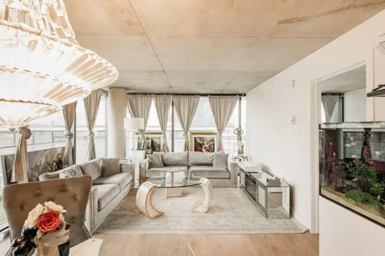 luxury airbnb stays in Montreal