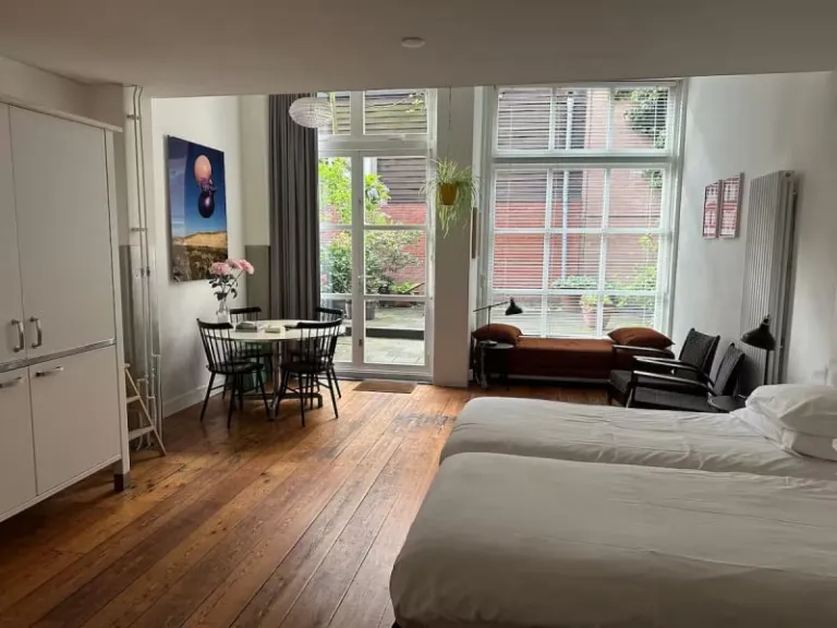 Airbnb stays in Amsterdam
