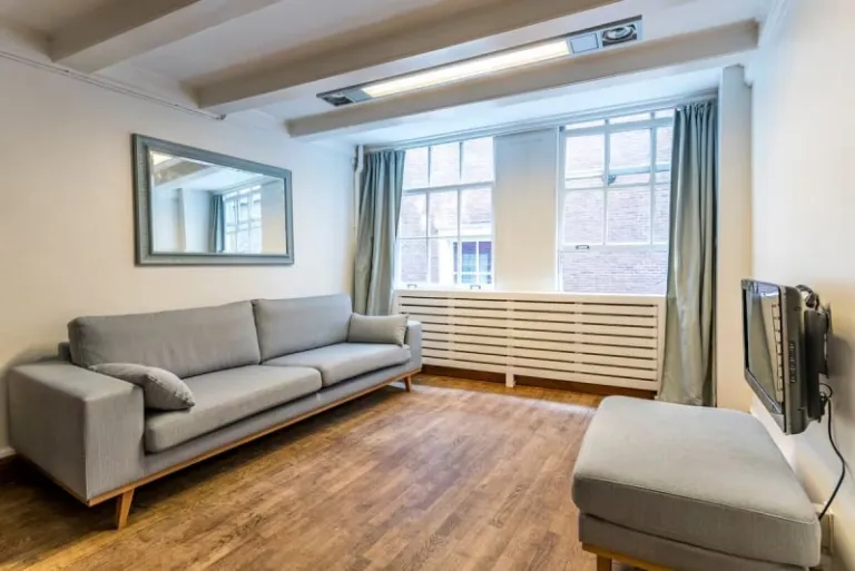 Airbnb stays in Amsterdam near canals