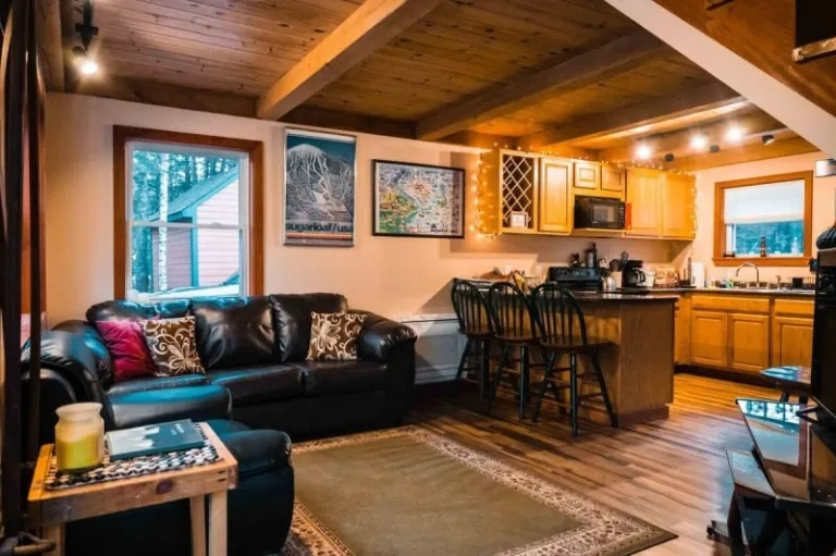 Airbnb Sugarloaf Maine 