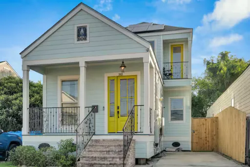 Image for article 8 Best Airbnb Stays in New Orleans for Music and Culture