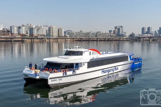Image for article Hangang Bus Seoul 2025: Routes, Tickets and How to Ride