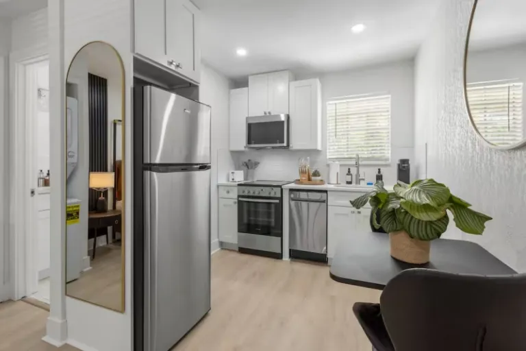 cosy Airbnb stays in Tampa