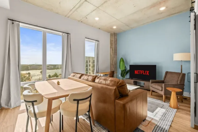 modern Airbnb stays in Tampa