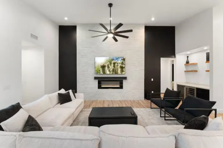 modern Airbnb stays in Phoenix