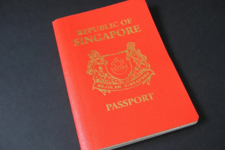 singapore passport