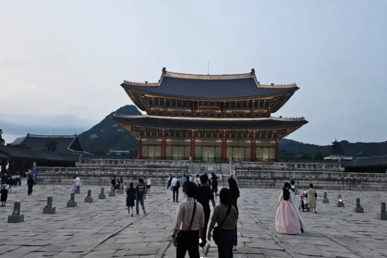 Gyeongbokgung Palace night tours