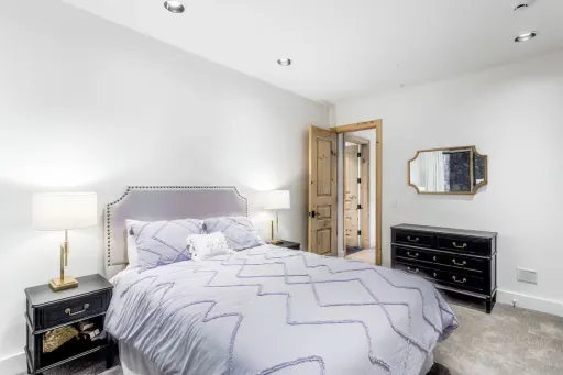 Image for article Family-Friendly Airbnb stays in Aspen, Colorado for Luxury Ski Vacations