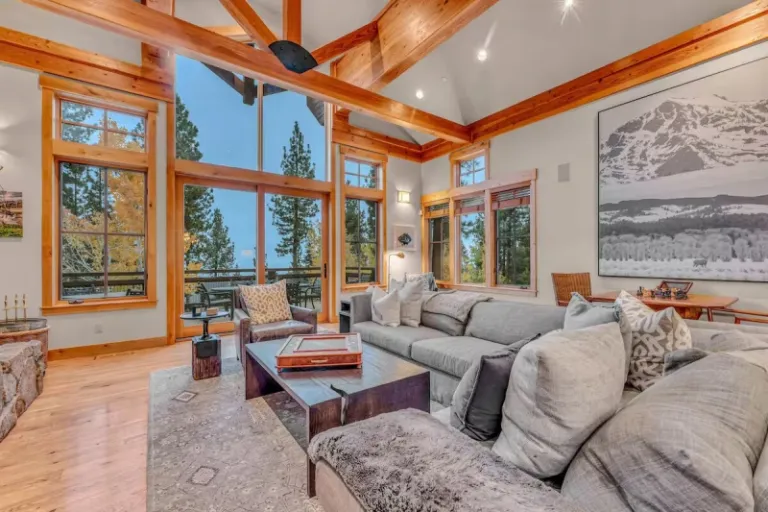 ski Airbnb Stays in Lake Tahoe