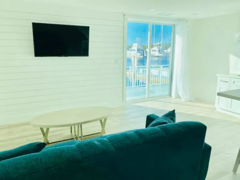 central Airbnbs in Florida Keys