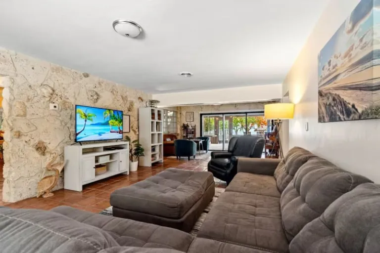 beach front Airbnbs in Florida Keys