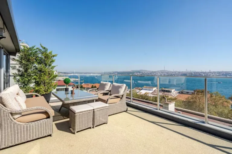 cosy Airbnbs with Bosphorus views