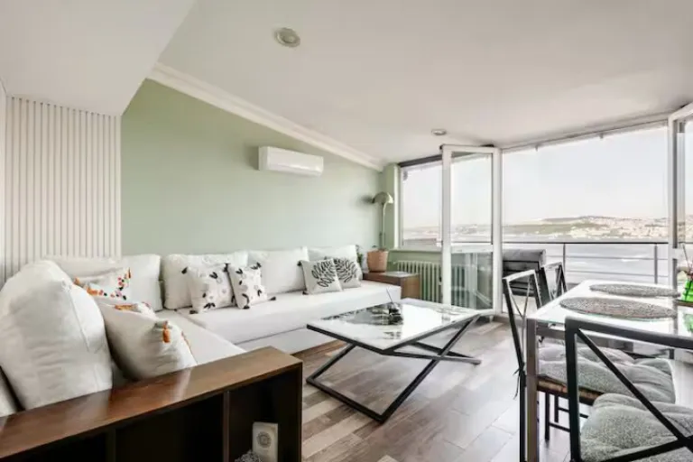 duplex Airbnbs with Bosphorus views istanbul