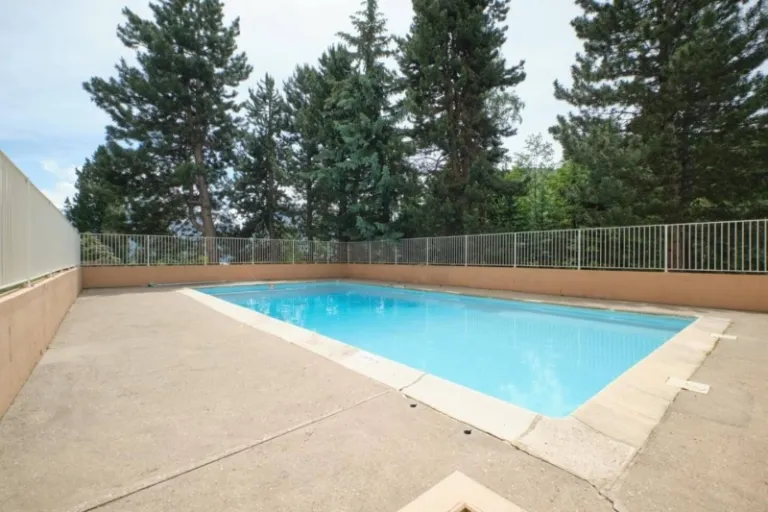 Airbnb Combloux and Les Deux Alpes