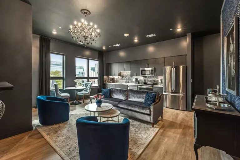 modern Airbnbs in Nashville