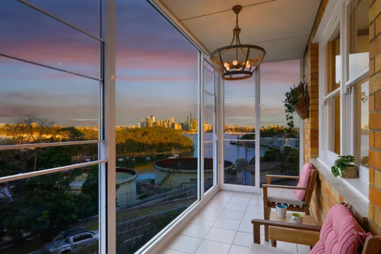 Airbnb Sydney with Harbour Views