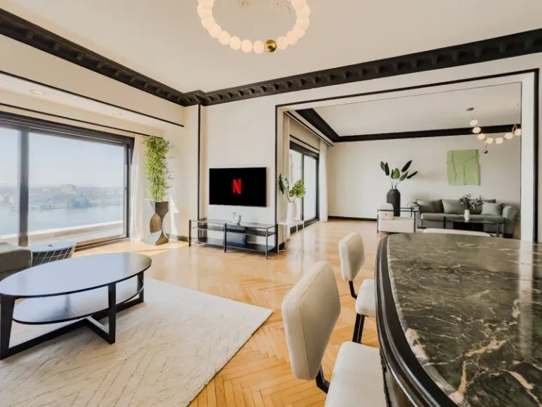 Airbnb Cairo with Pyramid View