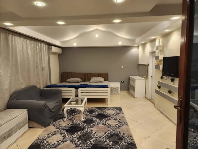 Airbnb Cairo with Pyramid View