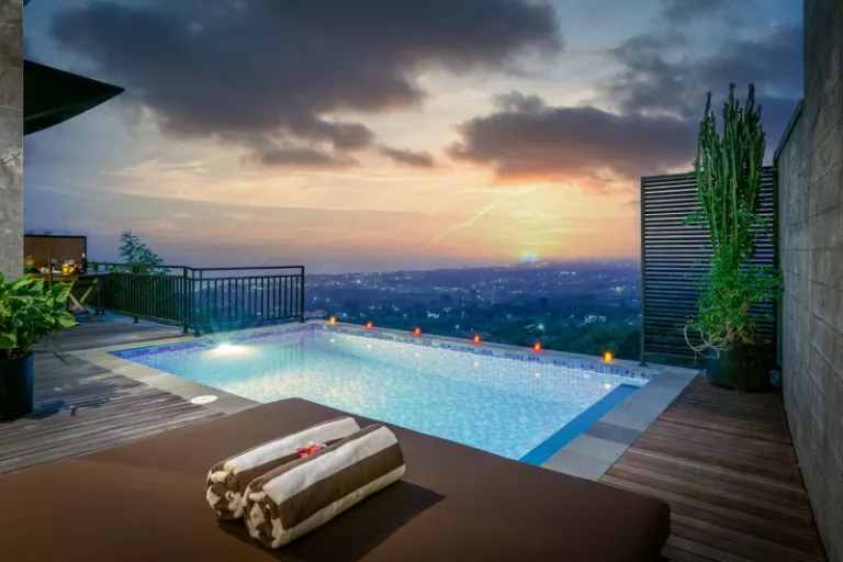 Airbnb Bali with private pools